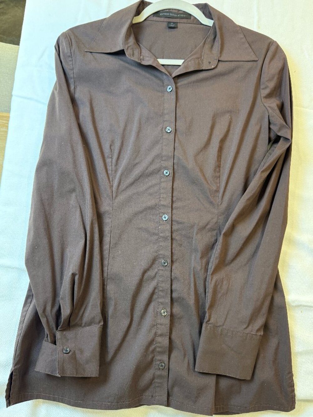 Express Design Studio brown fitted stretch button down shirt size M